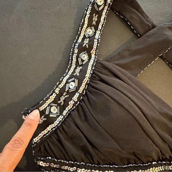 Hailey Logan by Adrianna Papell Black Embellished Gown Criss Cross Back Size 3/4 - Picture 5 of 16